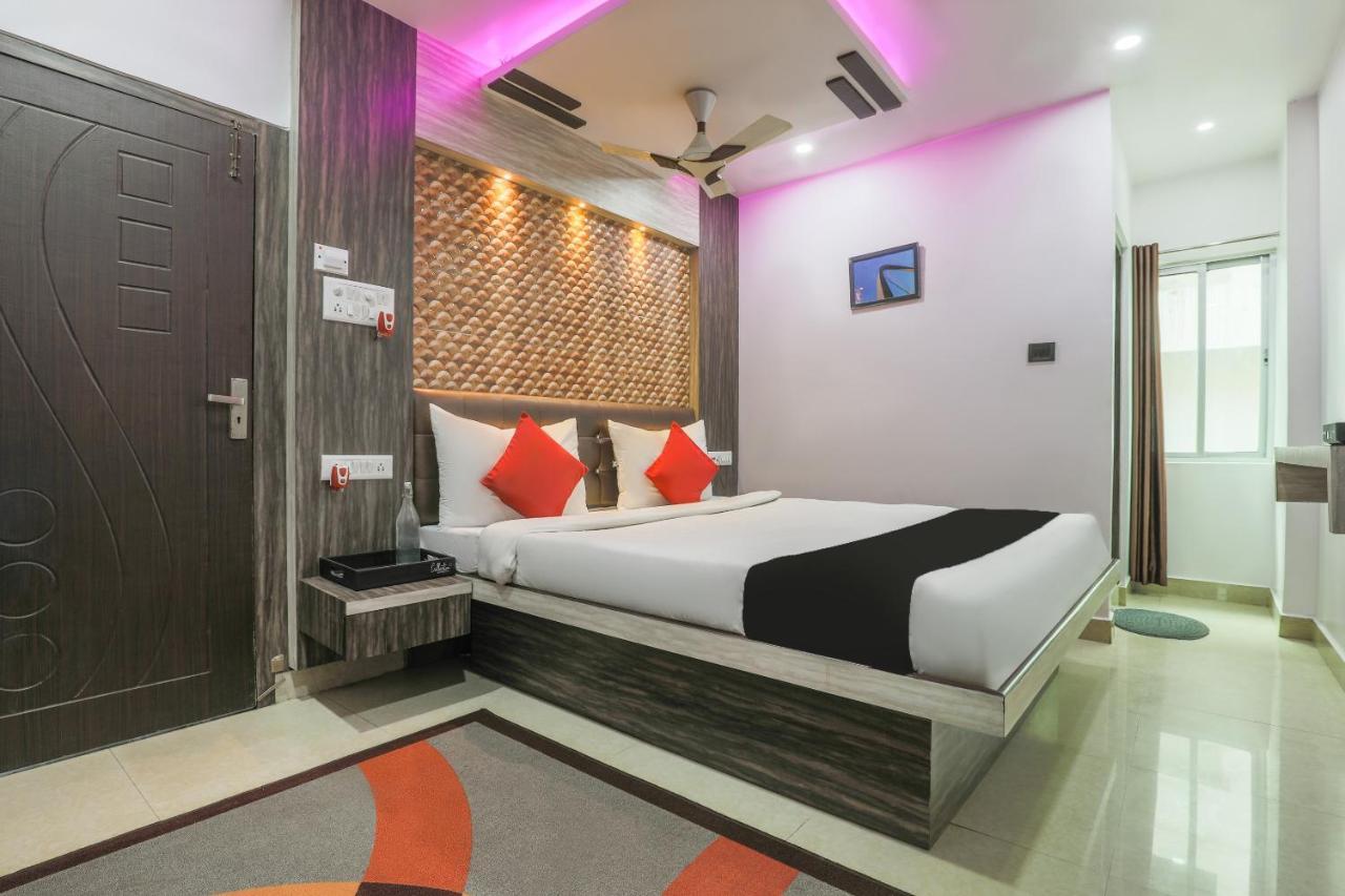 Oyo 14472 Brahmaputra Guest House Guwahati Exterior foto