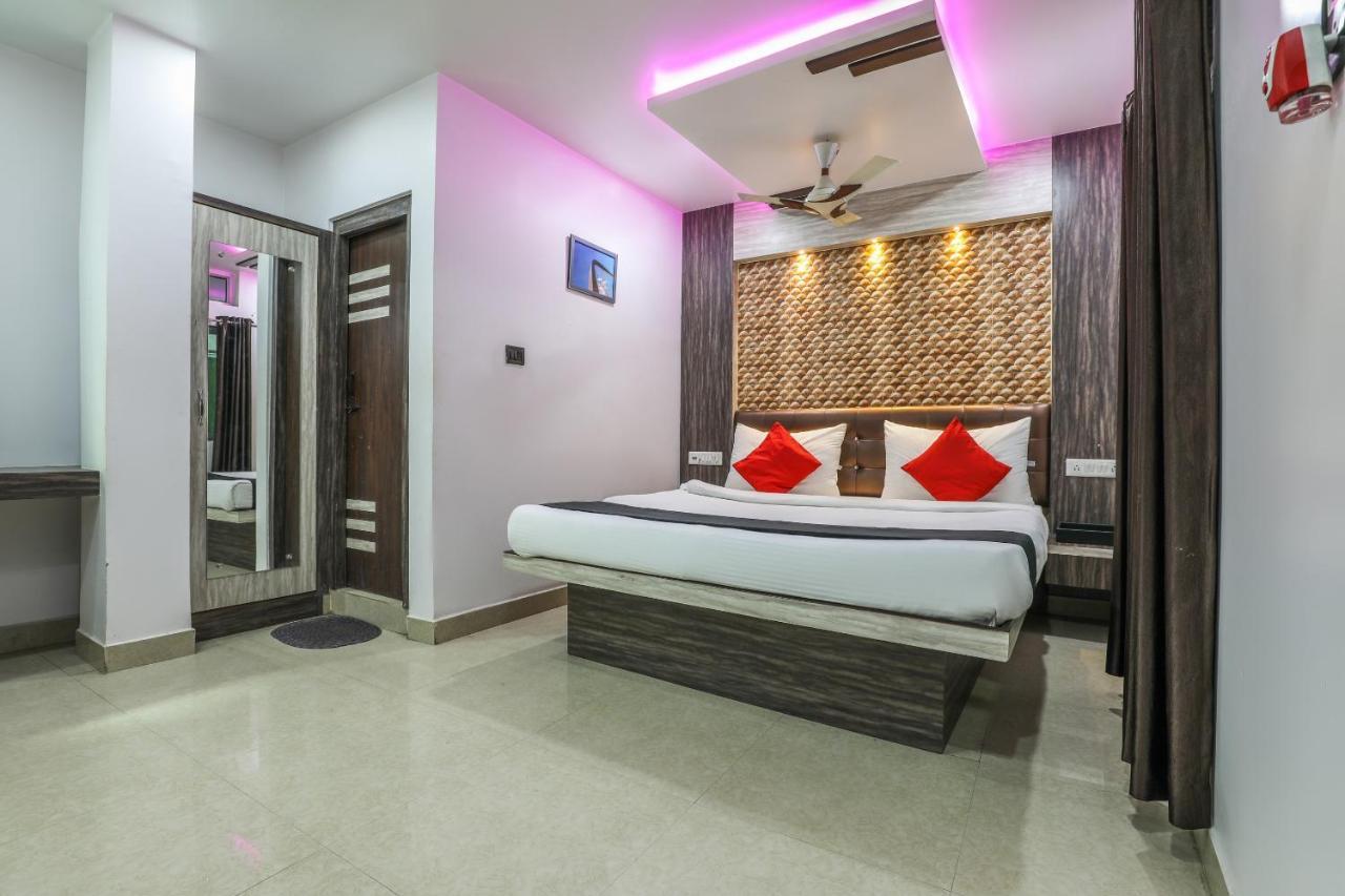 Oyo 14472 Brahmaputra Guest House Guwahati Exterior foto